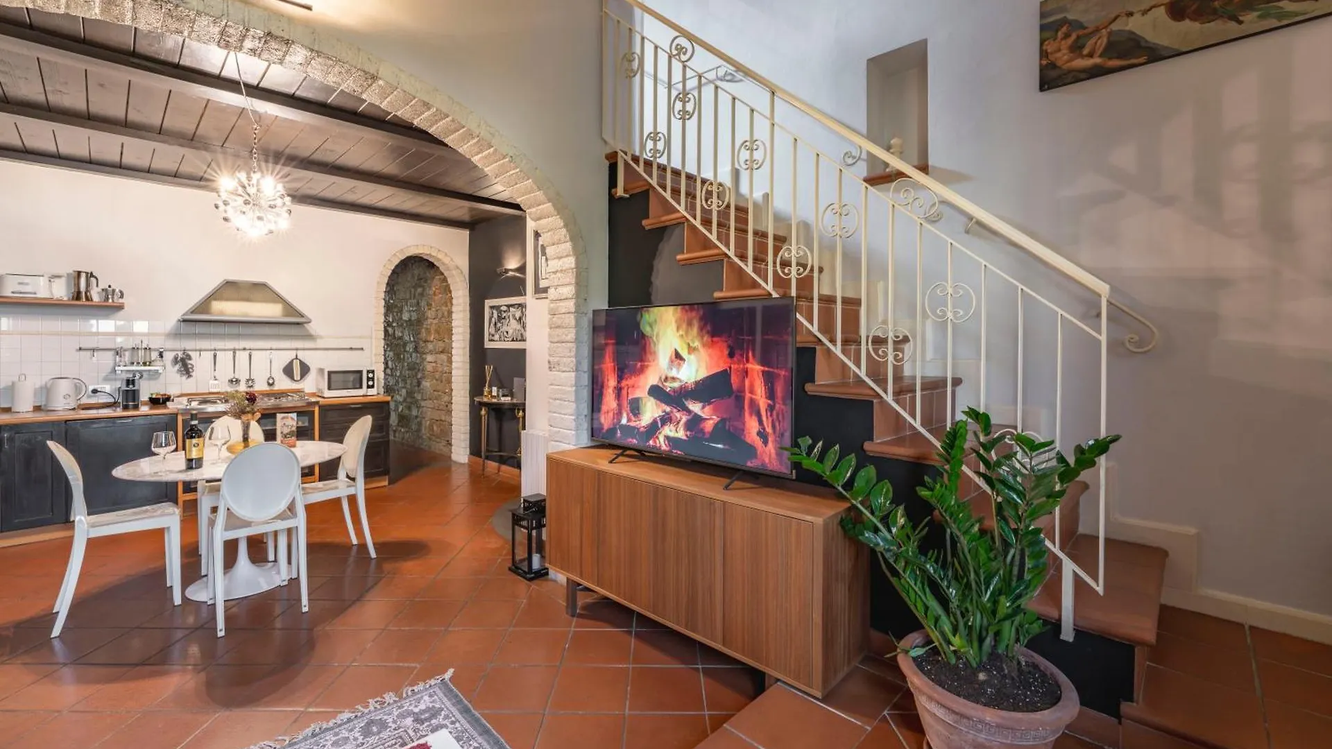 Elegant Penthouse In Santo Spirito Apartment Florence